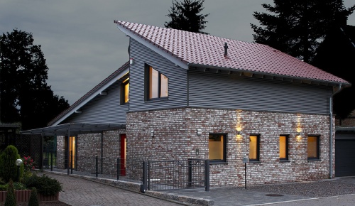 Керамическая черепица Roben Flandern Plus Кайенская блестящая ангоб